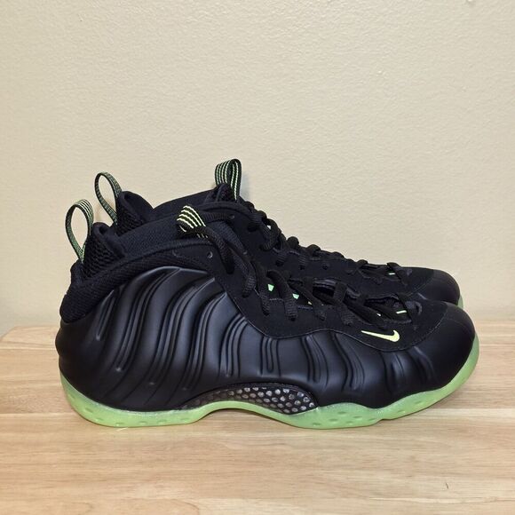Nike Foamposite One Shoes Black Volt Green HF2902-001 Men\'s Size 9.5